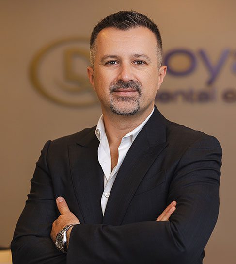 Dr. Piotr Troyan
